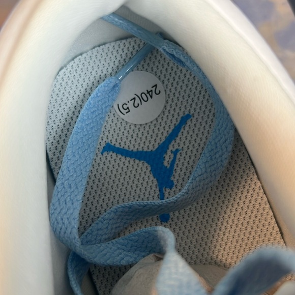 Nike Air Jordan 1 Low SE “Ice Blue” Nike new no box - Picture 3 of 10